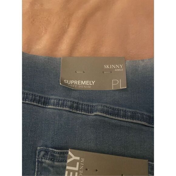 NWT Soft Surroundings Supremely Soft Pull on skinny Jeans Comfort Waist Size PL - Picture 16 of 16